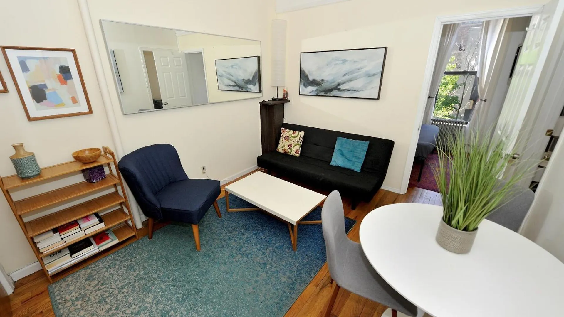 3Br Apartment In Big Apple New York
