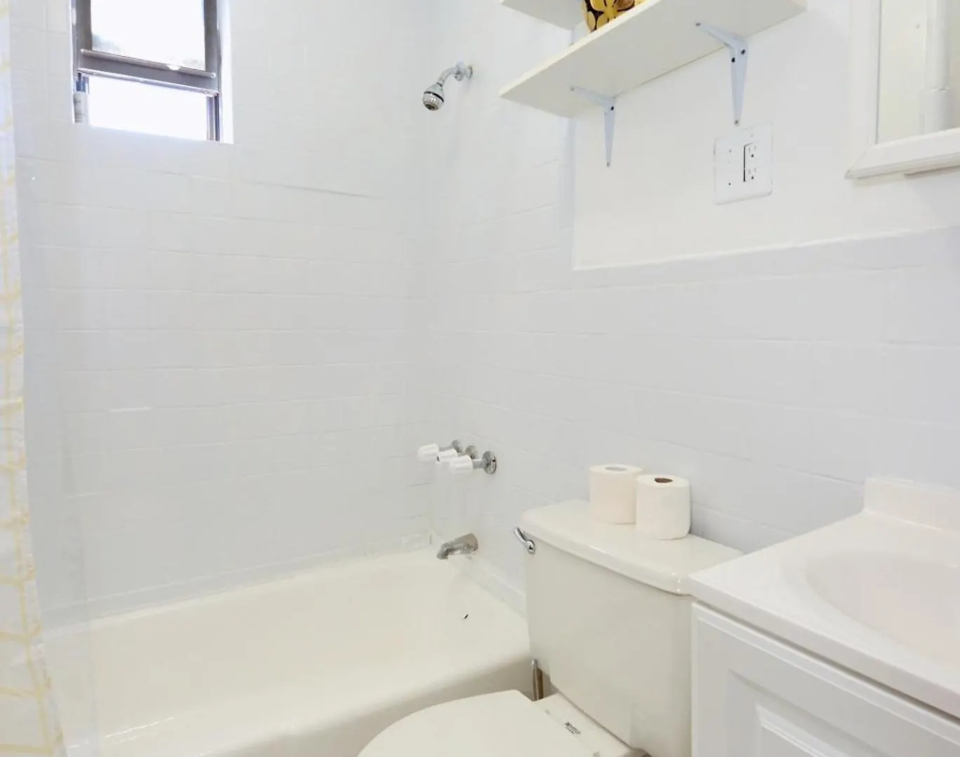 3Br Apartment In Big Apple New York United States